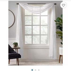 Charlie Window Scarf (White)